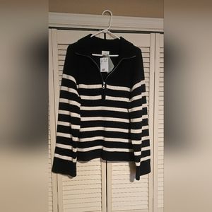 Women's Black and White long sleeve sweater